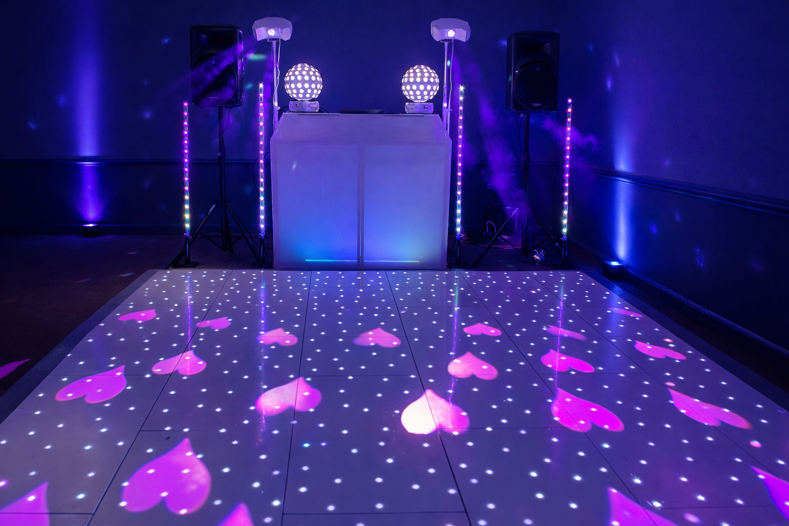 Dave Bladen Entertainments standard DJ and disco setup